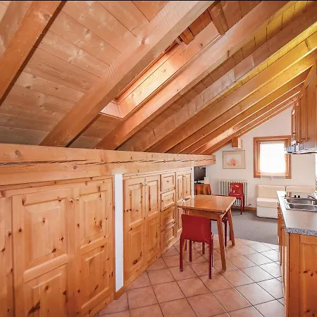 Casa E/f *
